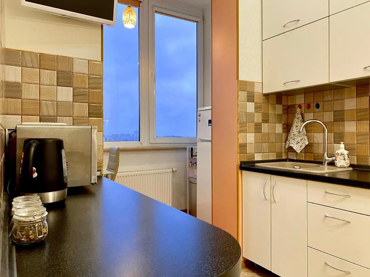 Чарівна, Простора Квартира В 2Хв Від Мвц, Лівобережна Kyjev Apartmán